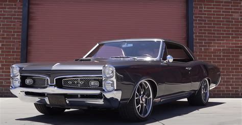 A Deep Dive Into The History Of American Muscle Cars