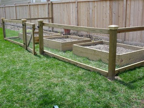 23 Wire Garden Fence Ideas Worth a Look | SharonSable