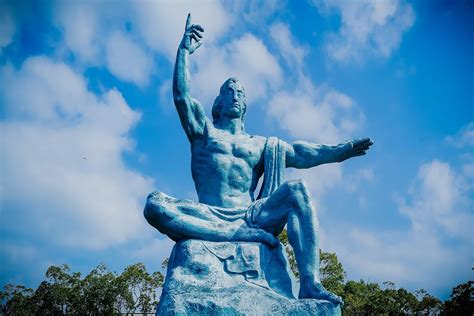 Nagasaki Peace Park - Nagasaki | Travel Information - Off The Track Japan