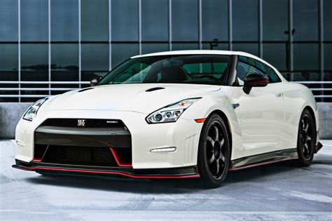 Used 2016 Nissan GT-R for sale - Pricing & Features | Edmunds