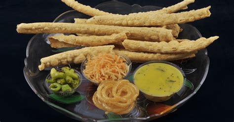 Interesting FACTS and MYTHS about FAFDA JALEBI We Bet You Don't Know! - Garvi Gujarati