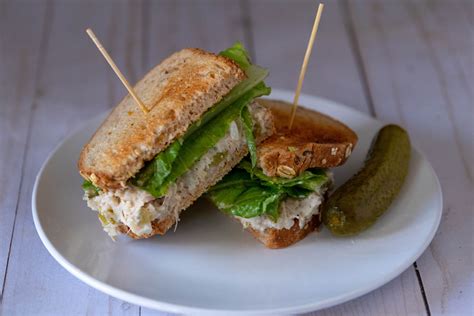 Vegan Beer Battered Crispy Fish Sandwich — 86 Eats