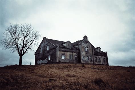 Real Haunted House Pictures Inside