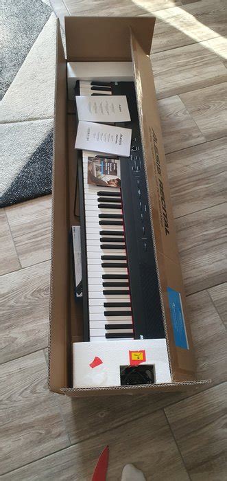 Alesis - Recital - Multiple models - Keyboard - Catawiki