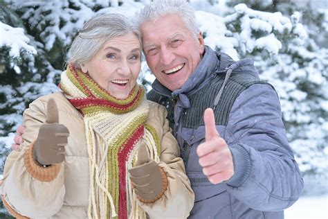 4 Safe Outdoor Winter Activities For Seniors | TerraBella