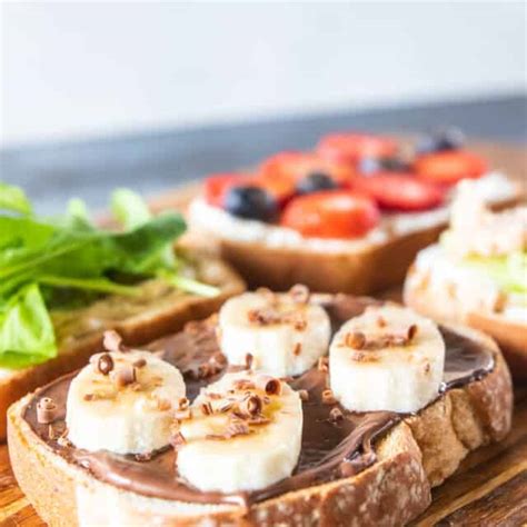 Toast Toppings - 4 Toast Toppings For Breakfast or Lunch