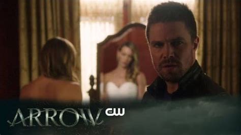 The CW Crossover: Arrow 5.8 “Invasion!” 100th Episode