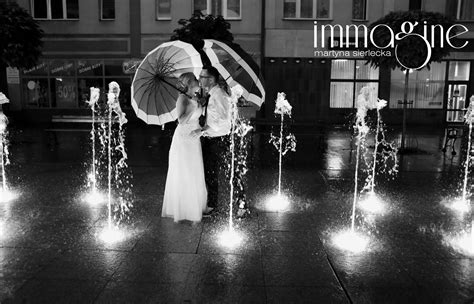 In the rain Portrait Photography, Rain, Concert, Wedding, Rain Fall ...