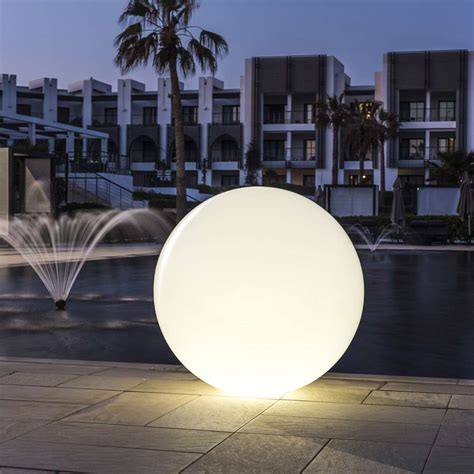 Outdoor globe lights - 10 methods to decorate outdoors and transform the look of your home ...