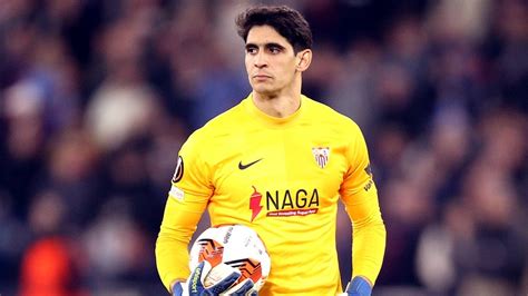 Sevilla’s Moroccan goalkeeper, Yassine Bounou, wins LaLiga Santander ...