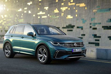 Updated VW Tiguan goes hybrid and R - car and motoring news by CompleteCar.ie