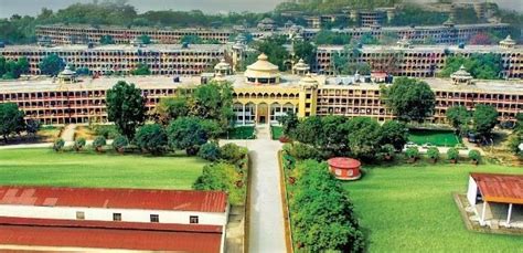 Maharishi University Fees & Courses List 2024