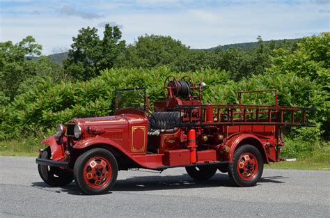 Antique Fire Apparatus - capitalcityfirephotos