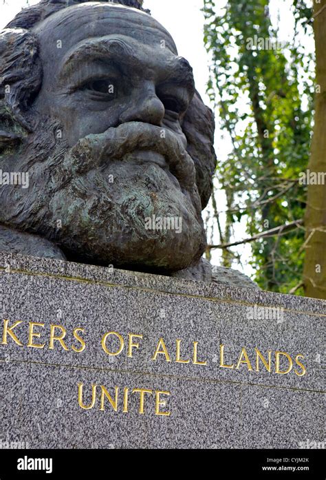 Karl marx grave hi-res stock photography and images - Alamy