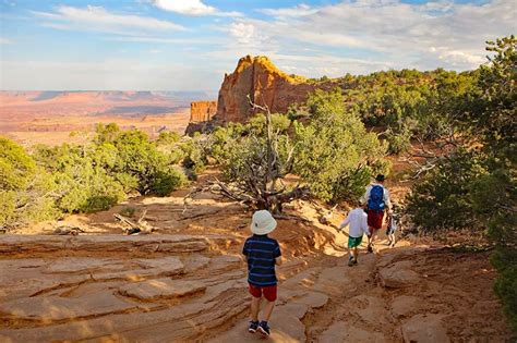 How to Visit Mesa Arch - Best Hike in Canyonlands (Info & Tips)