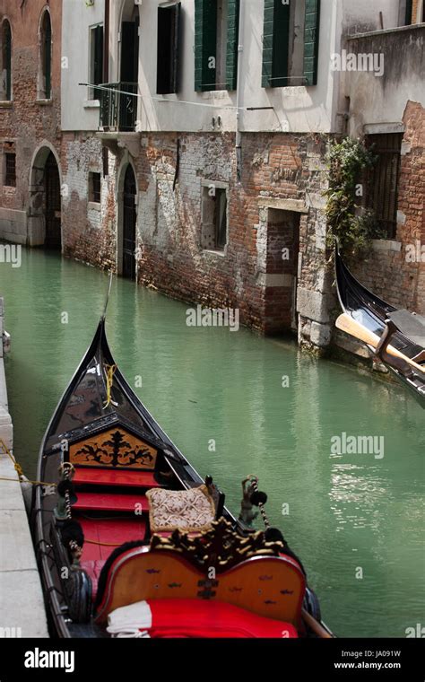 venice, gondola, deck, decorations, canal, travel, detail, historical, culture Stock Photo - Alamy