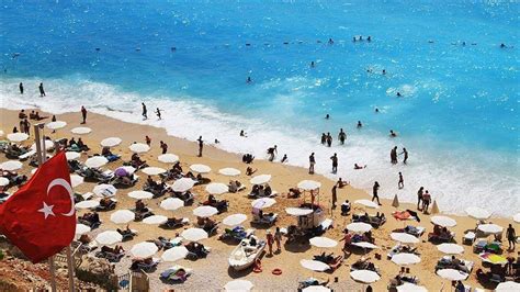 Turkey expects $22 bln tourism income in 2021 - Türkiye News