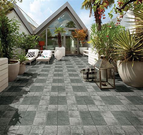 5 Best Outdoor Tile Ideas For Your Patio