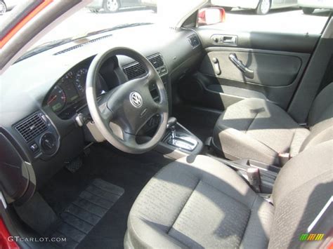 Black Interior 2002 Volkswagen Golf GLS Sedan Photo #54632355 ...