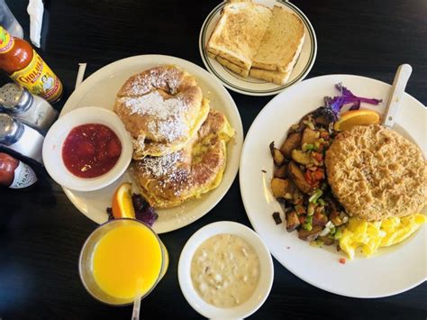 Breakfast Restaurants near me in LasVegas, Top 10 breakfast places 2021