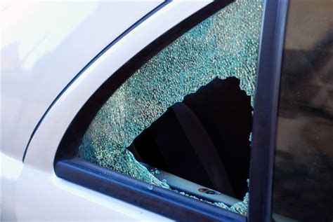 How to Protect a Broken Car Window Until it Can Be Repaired | Only 1 Auto Glass