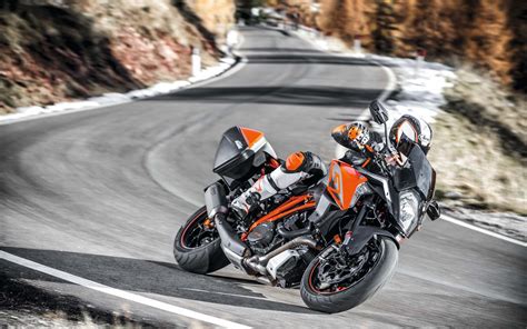 KTM 1290 Super Duke GT Mega Gallery