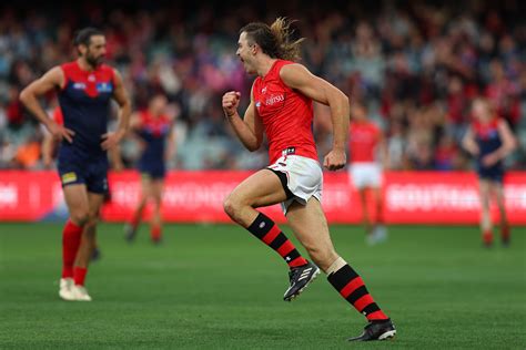 Essendon ruckman Sam Draper under injury cloud ahead of Fremantle trip ...