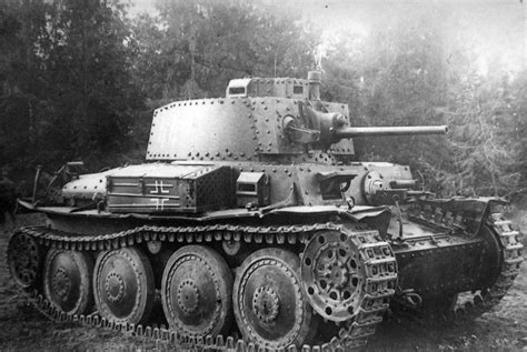 Tank Archives: Pz.Kpfw.38(t) on This Side of the Front Lines