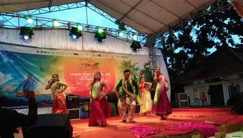 Tarian Tradisional India dan Bollywood Ramaikan Legian Beach Festival 2018 - kabarnusa.com