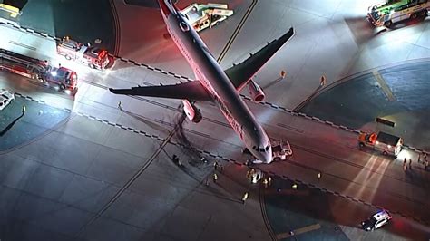 Plane and Bus Collide at Los Angeles Airport, Injuring 5, Officials Say ...