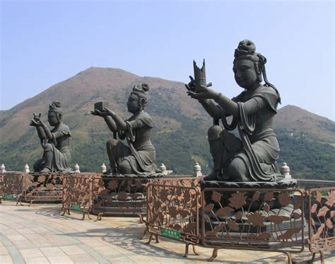 Lantau Island Tian Tan Buddha (Hong Kong) - buddhist temple Lantau Island - buddhist temples ...