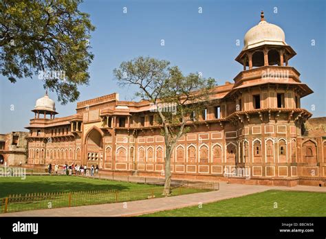 Jahangiri Mahal, Agra Fort, also known as Red Fort, Agra, Uttar Pradesh, India Stock Photo - Alamy