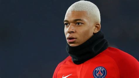 Kylian Mbappé Blue Hair : Kylian Mbappe once asked barber for Zinedine ...