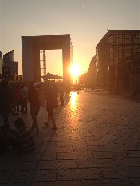 Sunset at the La Grande Arche de la Défense | Smithsonian Photo Contest ...