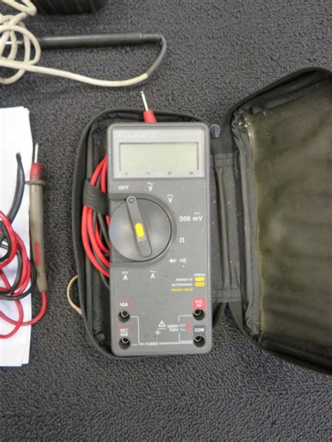 Fluke 175 Multimeter, Fluke 77 Multimeter, Fluke 77 Multimeter