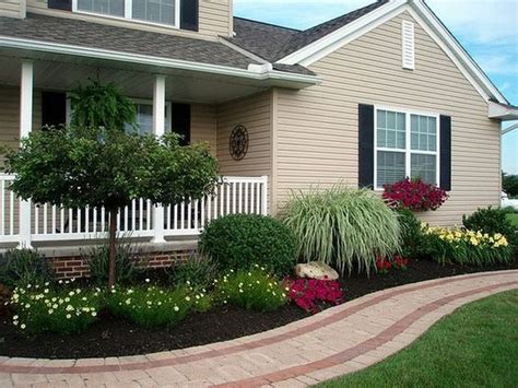 20 Simple But Effective Front Yard Landscaping Ideas