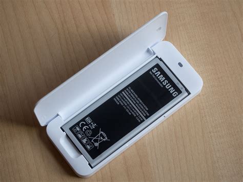 The Samsung Galaxy Note 4 official extra battery kit | Android Central