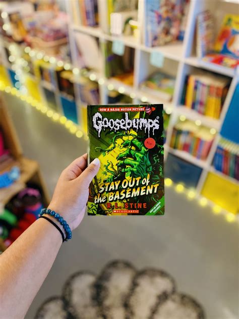 Stay Out of the Basement (Classic Goosebumps #22) by R.L. Stine ...