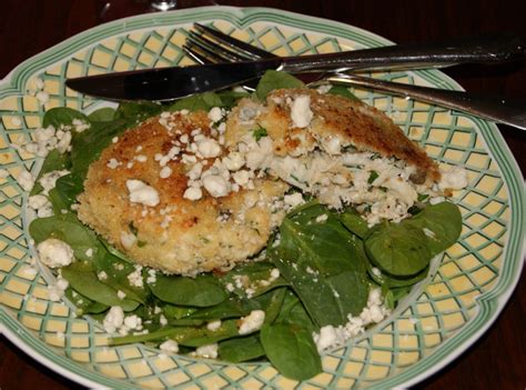 Crab Cake Salad Featuring Fresh Express Spinach and Sherry Vinaigrette