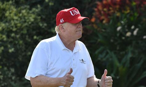 Pro golfer shows off Donald Trump’s swing, raves about his game