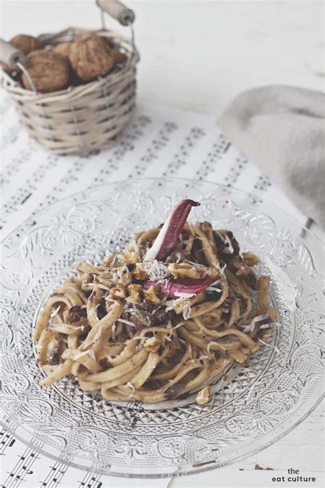 SCIALATIELLI PASTA WITH WALNUT SAUCE & RED CHICORY - The Eat Culture