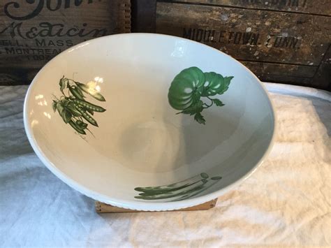 Italian Pottery / Vegetables/ 2 Quart Serving Bowl / CPL | Etsy | Italian pottery, White bowls ...