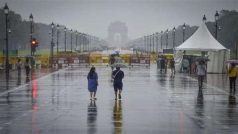 IMD predicts cloudy skies, light rain in parts of Delhi, NCR today | Check weather forecast ...