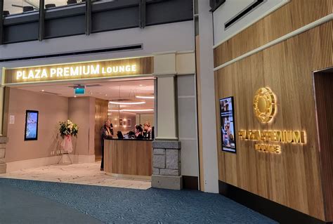 Review: Renovated Plaza Premium Lounge near E gates – USA Departures at ...