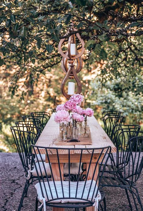 DIY Outdoor Farmhouse Table – Hallstrom Home