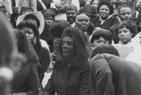 MLK's Funeral: Rare Photos | HuffPost King Picture, King Photo, Nelson Rockefeller, Southern ...