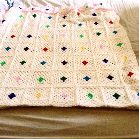 Granny Square Bed Blanket, Granny Square Afghan, Bed Spread, Baby Cot Blanket, Granny Square Bed ...