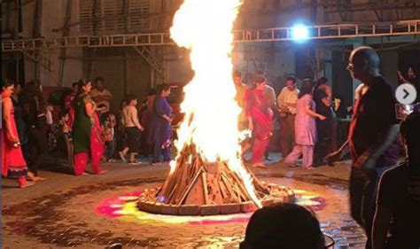 Holika Dahan 2019: Importance, Significance, Puja Muhurat, Puja Vidhi And Mantra of The Festival ...