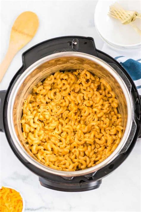 Best Instant Pot Mac and Cheese - Build Your Bite