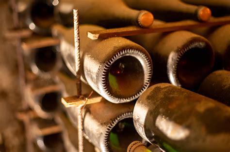 Reims' champagne cellars: a journey 40 metres underground - Guide.en-vols